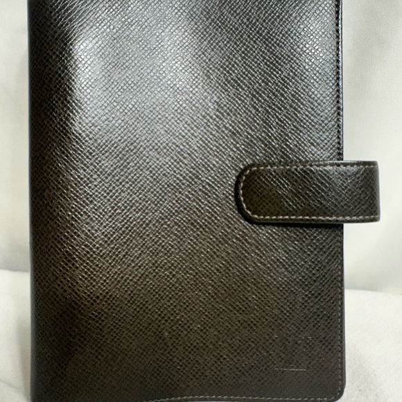 Louis Vuitton Diary/Agenda Cover - Picture 1 of 13